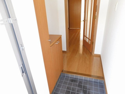 【玄関】 | セルバ・ビエントＢ | シンプルで使いやすい玄関です