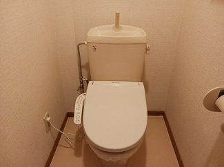 【トイレ】 | サニーガーデン | 清潔感のあるトイレです