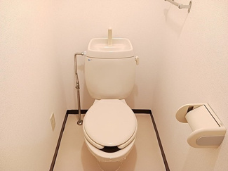 【トイレ】 | レーベンハイツＢ | ゆったりとした空間のトイレです