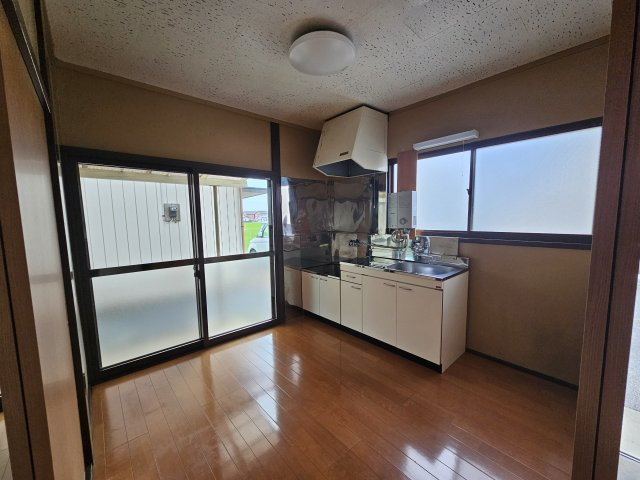 中山住宅のキッチン|きれいなキッチンです