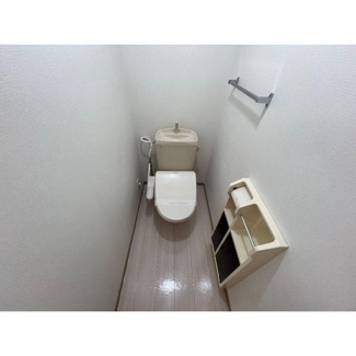 【トイレ】 | ユーハイツA棟 | 落ち着いた色調のトイレです