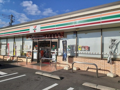 【周辺】 | ヴィラ・ロイヤルⅡ | セブンイレブン宇都宮岩曽東店まで700m