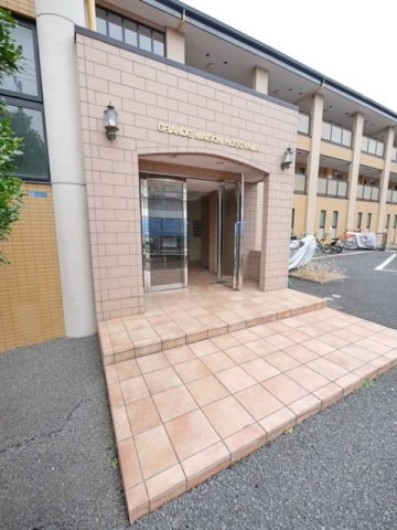 グランドメゾンホソヤマのエントランス