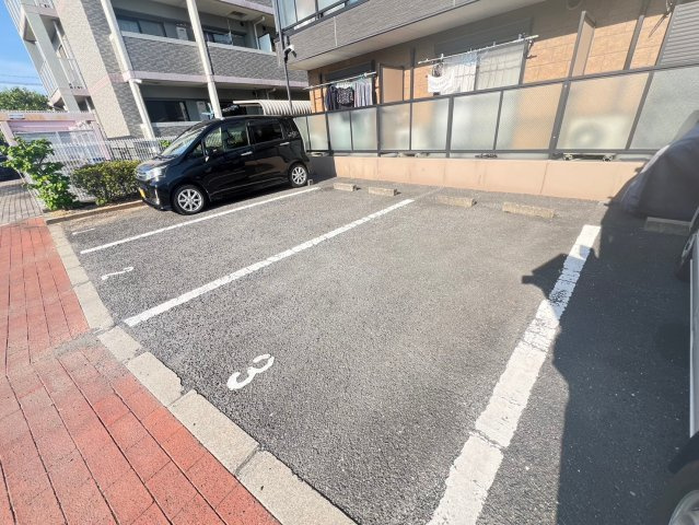 【駐車場】 | ヴェルドミールAO