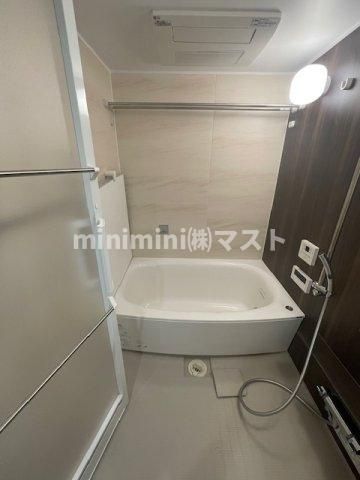 プレサンスグラン福島の浴室|※別号室参考写真