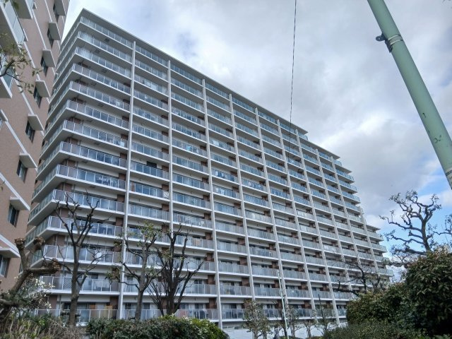 サンマークスだいにちフラワーコートＦ棟の外観