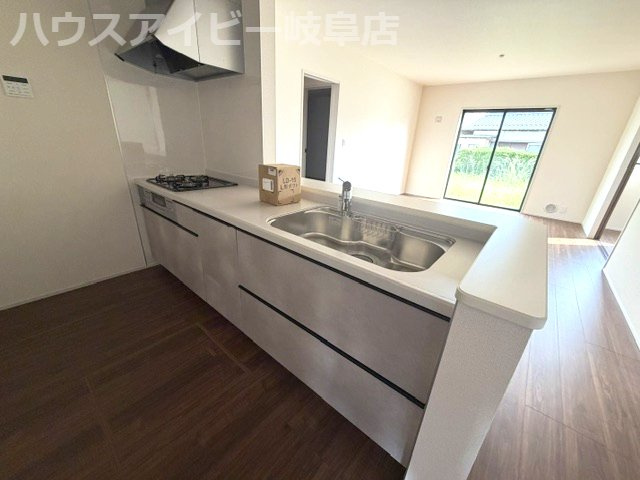 岐阜市尻毛！平屋の新築戸建全2棟！暮らしやすい動線が魅力の平屋です！木田小学校まで徒歩9分！のキッチン|岐阜市尻毛！平屋の新築戸建全2棟！暮らしやすい動線が魅力の平屋です！木田小学校まで徒歩9分！