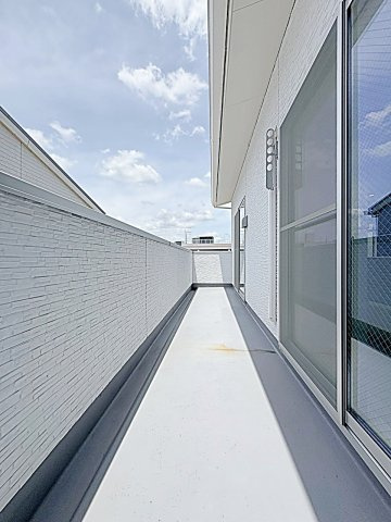 バンクーバー１１２４代万町のバルコニー