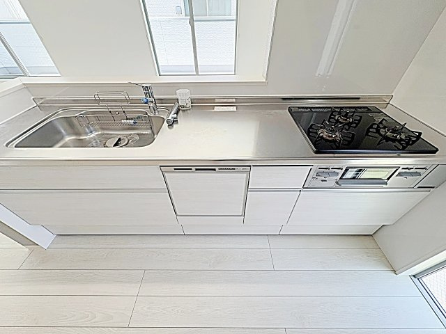バンクーバー１１２４代万町のキッチン