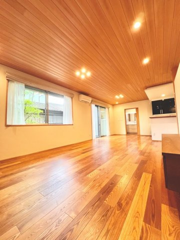 五色園４丁目戸建の居間・リビング