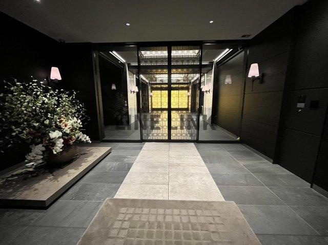 クレヴィアタワー大阪本町のロビー