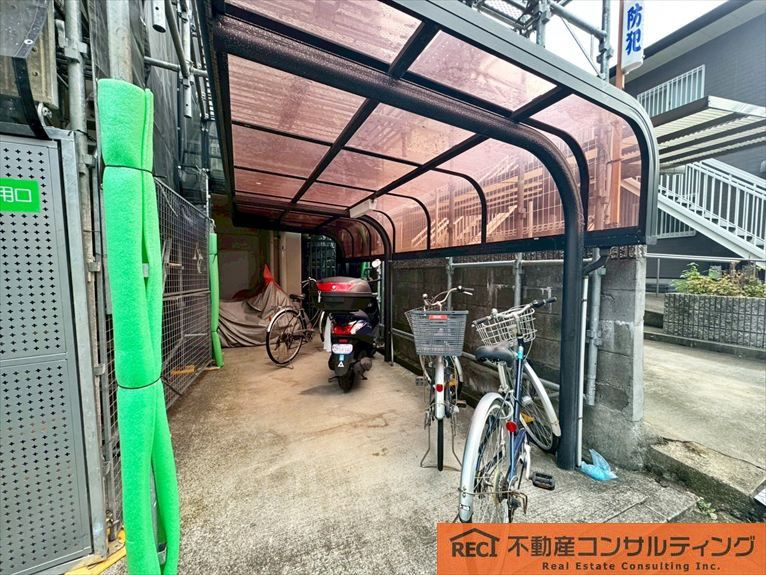 甲南セゾン東灘の駐輪場