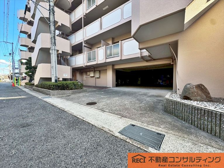 甲南セゾン東灘の玄関