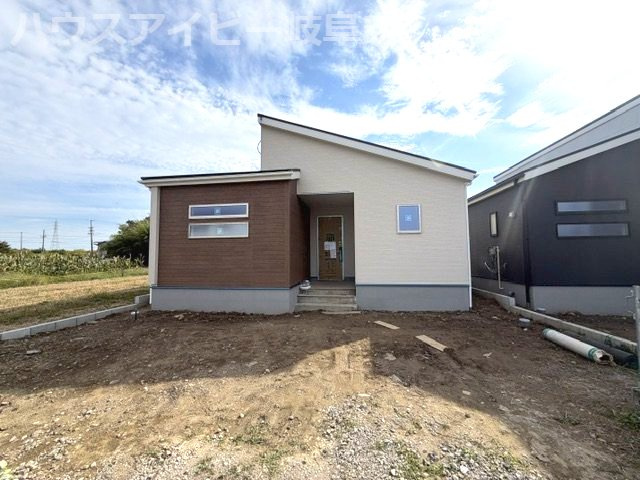 岐阜市尻毛！平屋の新築戸建全2棟！暮らしやすい動線が魅力の平屋です！木田小学校まで徒歩9分！の駐車場|岐阜市尻毛！平屋の新築戸建全2棟！暮らしやすい動線が魅力の平屋です！木田小学校まで徒歩9分！
