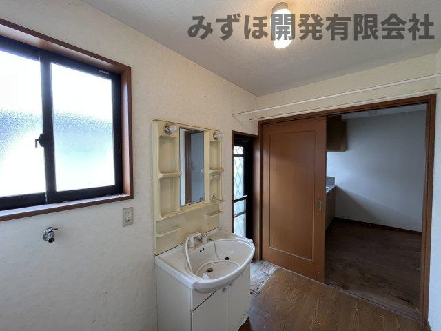 西村山郡河北町谷地字砂田41-4の独立洗面台|8/18撮影
【リフォーム前】
