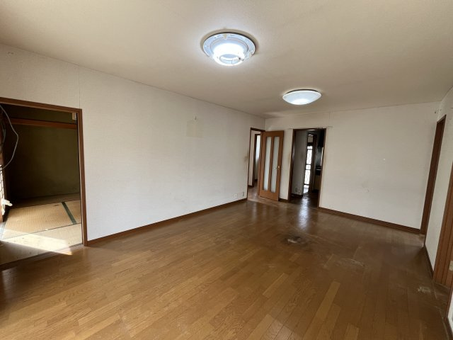 西村山郡河北町谷地字砂田41-4の居間・リビング|8/18撮影
【リフォーム前】
現在リフォーム内容精査中です◎