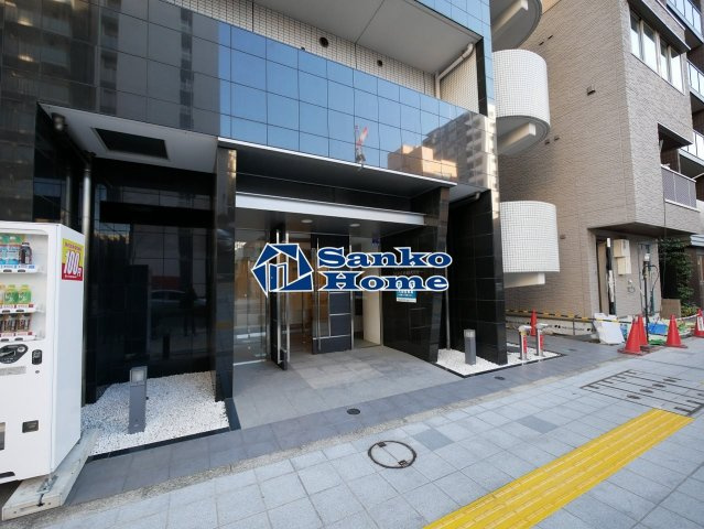 メインステージ浅草橋駅前のエントランス