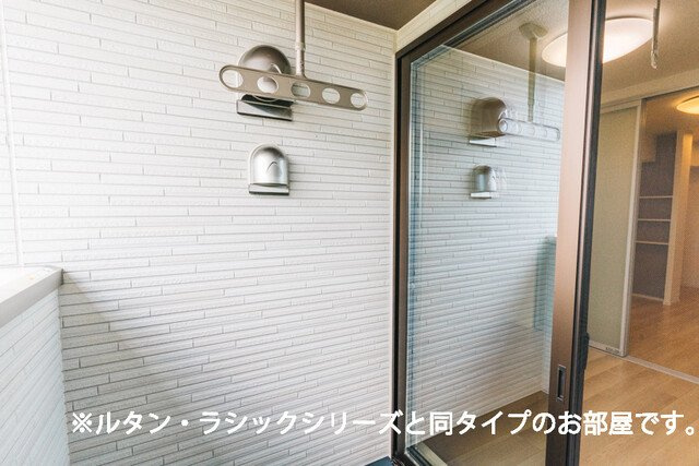 リバーウエスト中島のバルコニー