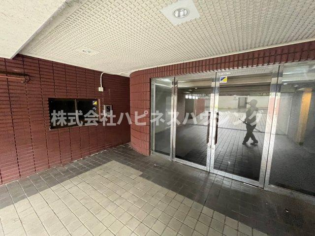 木崎台マンションのエントランス