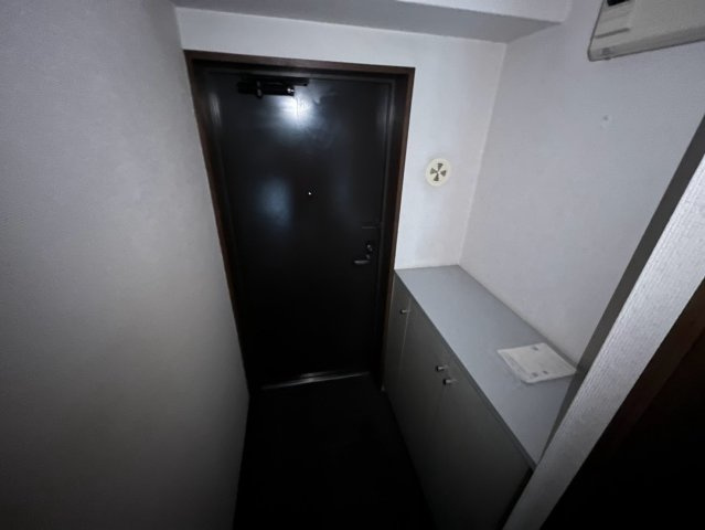 木崎台マンションの玄関
