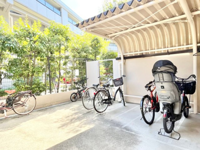 【駐輪場】 | 東急ドエルアルス藤白台 | エイブルだけの嬉しいサービス、ご用意しております。詳細は、お気軽に当社までお問合せ下さいませ！