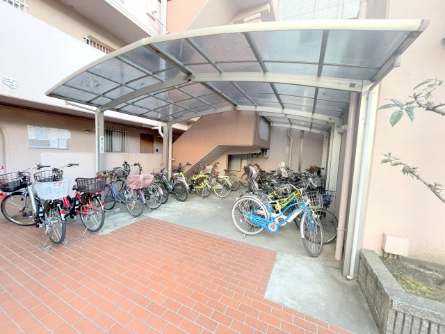 【駐車場】 | ルミエール藤井寺