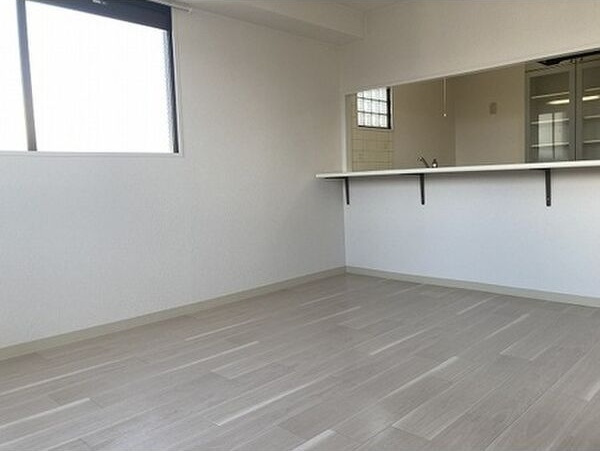 大阪市浪速区戎本町１丁目の賃貸マンションの居間・リビング