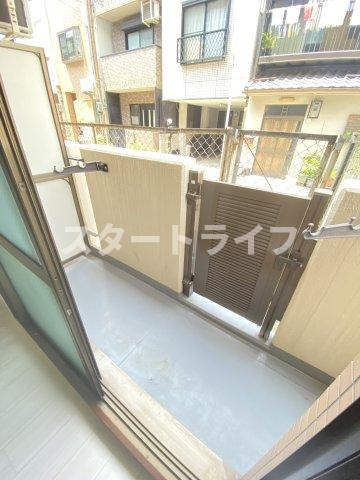 大阪市淀川区十三元今里１丁目の賃貸マンションのバルコニー