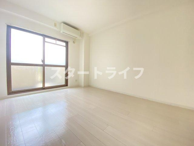 大阪市淀川区十三元今里１丁目の賃貸マンションの居間・リビング