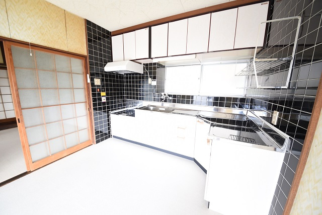 宮原3丁目戸建のキッチン