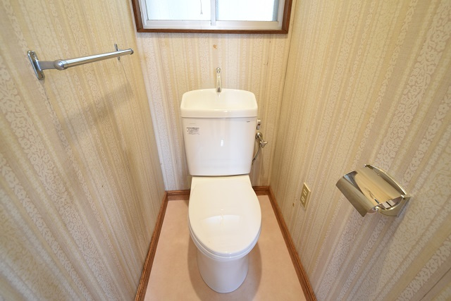 宮原3丁目戸建のトイレ