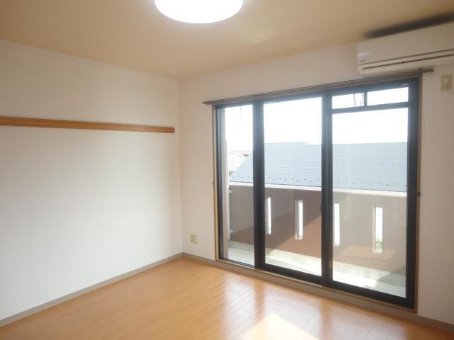 アネックス深谷の内装|別部屋反転間取りのお写真となります。