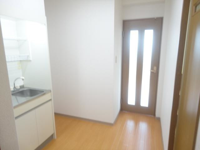 アネックス深谷の内装|別部屋反転間取りのお写真となります。