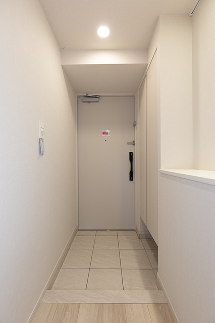 ＲＪＲプレシア東十条ガーデンの玄関|※写真は同タイプ住戸です。