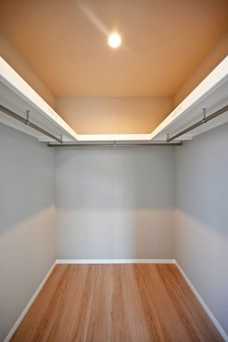 西宮市瓦林町新築一戸建て│南向き4LDK+駐車1台可の収納|-洋室5.1帖(3F)-