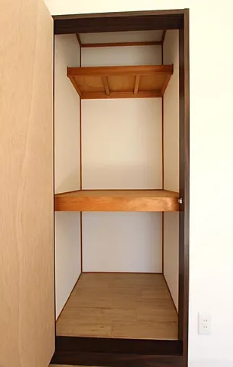 Ｇｒｅｅｎ　Ａｐａｒｔｍｅｎｔ　Ａ棟　の収納