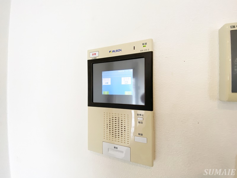 ロイヤルパークスリバーサイドのセキュリティ|モニター付きインターホンです☆