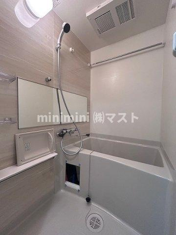 プレサンス西九条シティベイの浴室