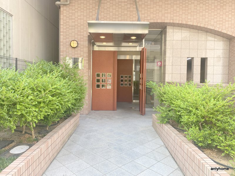 シャルマンフジ大阪城南　仲介手数料無料のエントランス