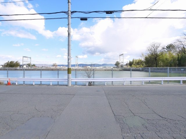 イーストゲートＡ