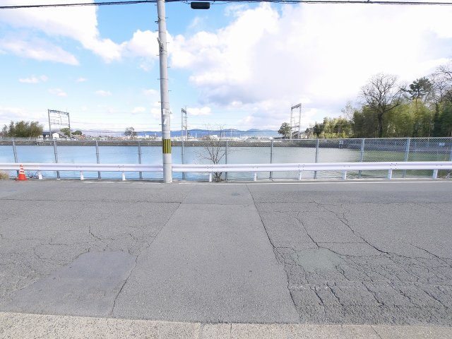 イーストゲートＡ