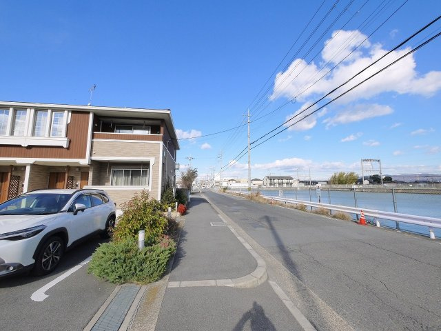 イーストゲートＡ