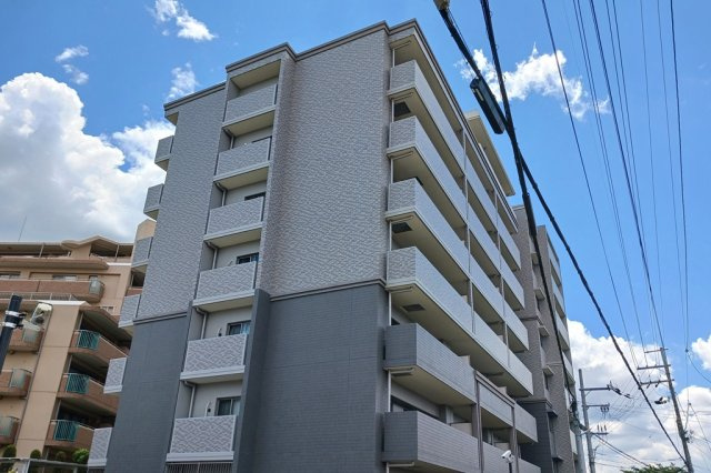 エスリード香里園美井元町の外観