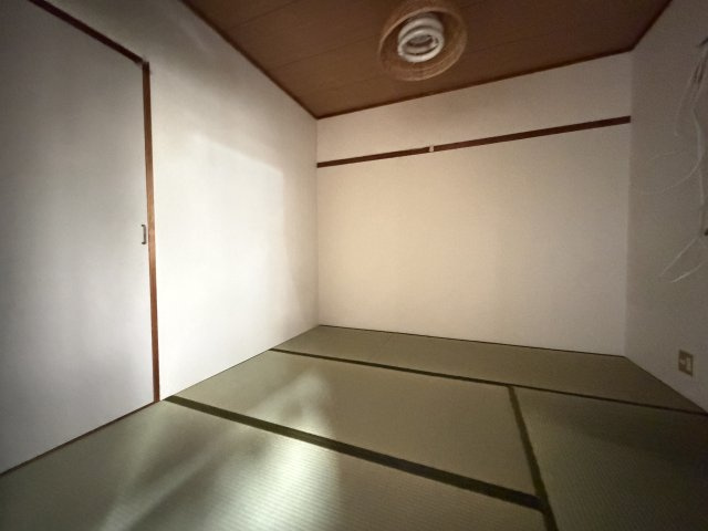 アーバン中野の和室