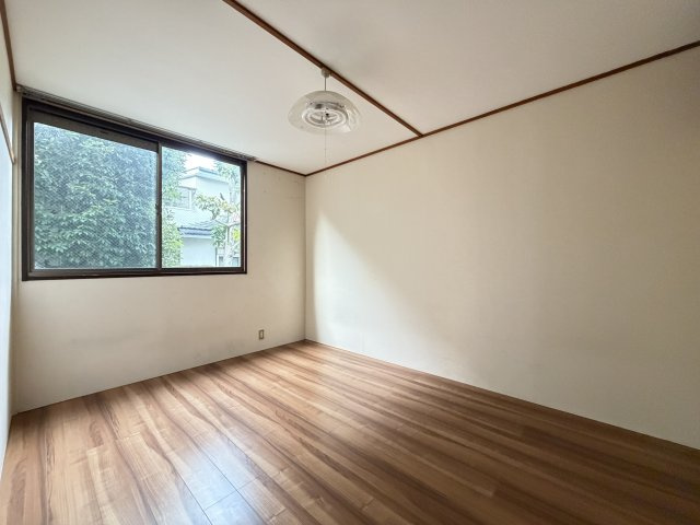 アーバン中野の寝室