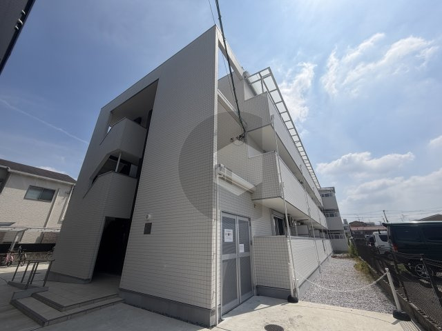 リビングライフ長瀬EASTⅡ