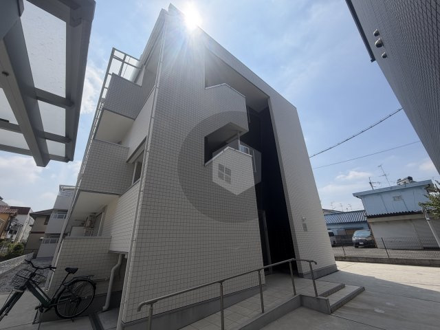 リビングライフ長瀬EASTⅡの外観