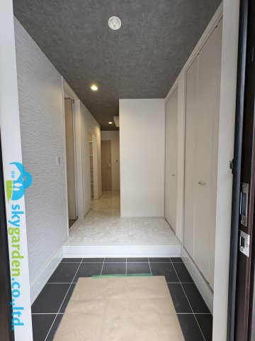 鎌倉市関谷　新築戸建　全２棟2号棟の玄関|きれいな玄関です