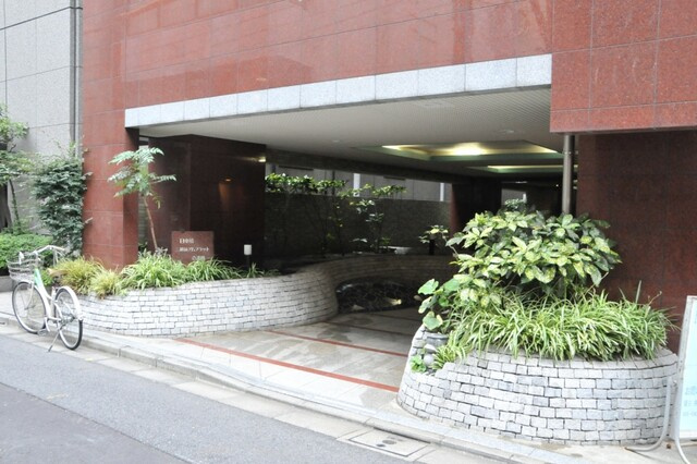 日本橋三越前アムフラット壱番館（6階部分）／仲介手数料無料／新規リノベーションのエントランス