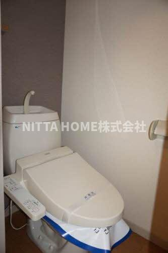 ファミールプラザⅡ・Ⅲのトイレ|暖房洗浄便座のトイレです◎